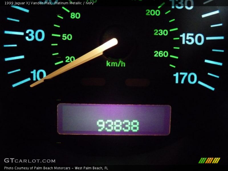 Platinum Metallic / Ivory 1999 Jaguar XJ Vanden Plas