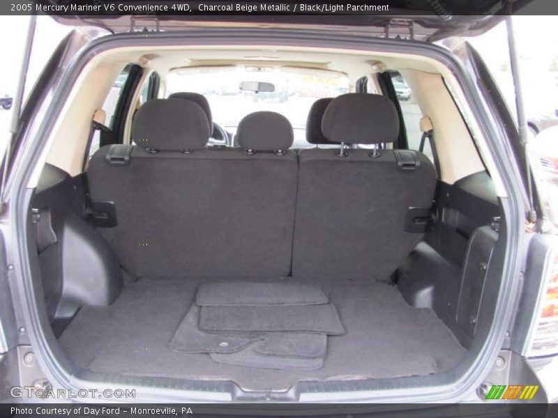 Charcoal Beige Metallic / Black/Light Parchment 2005 Mercury Mariner V6 Convenience 4WD