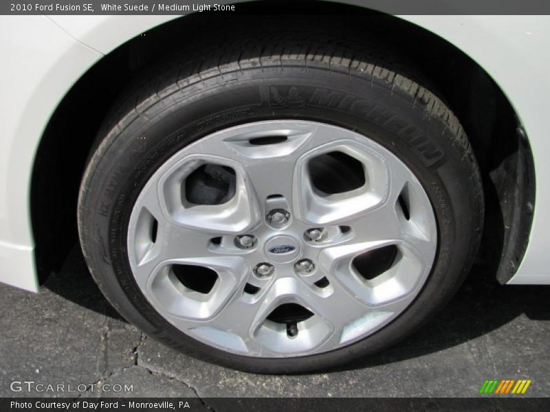 White Suede / Medium Light Stone 2010 Ford Fusion SE