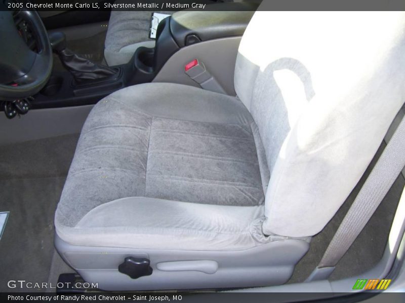 Silverstone Metallic / Medium Gray 2005 Chevrolet Monte Carlo LS