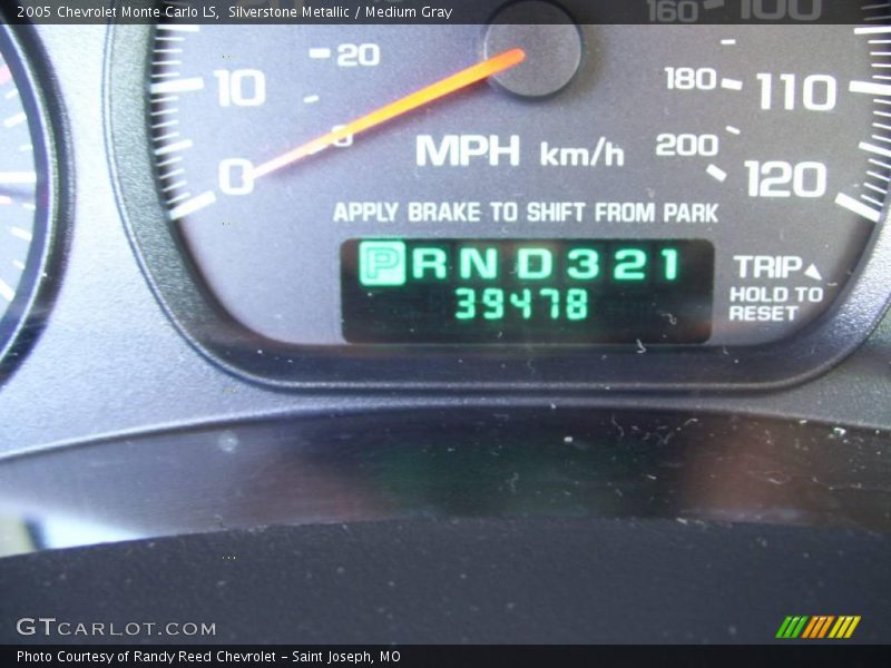 Silverstone Metallic / Medium Gray 2005 Chevrolet Monte Carlo LS