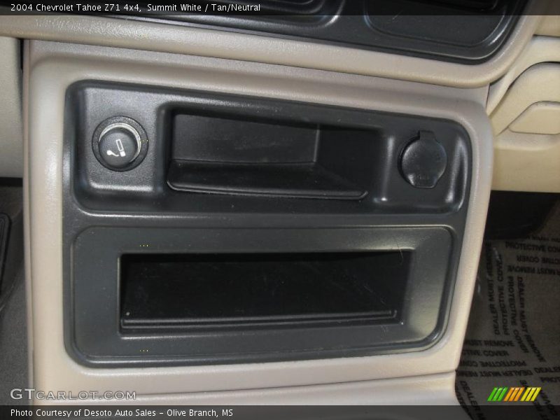 Summit White / Tan/Neutral 2004 Chevrolet Tahoe Z71 4x4