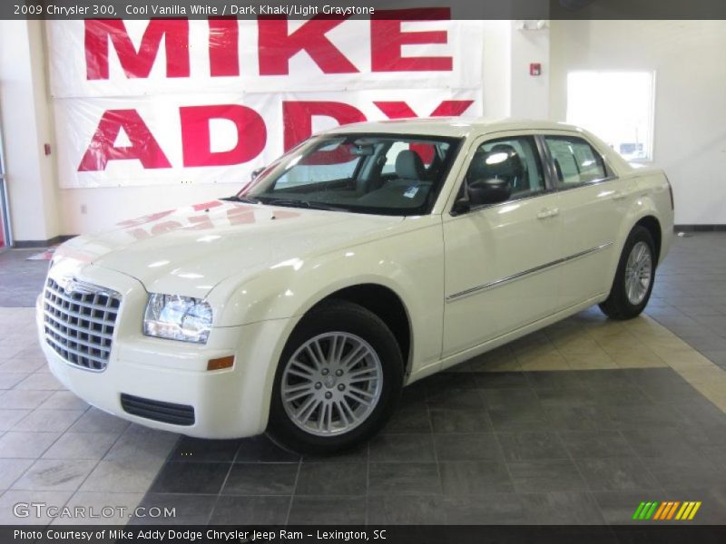Cool Vanilla White / Dark Khaki/Light Graystone 2009 Chrysler 300