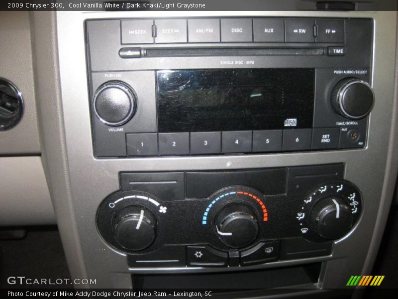 Cool Vanilla White / Dark Khaki/Light Graystone 2009 Chrysler 300