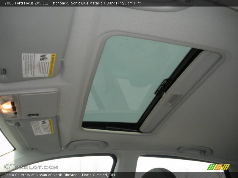 Sonic Blue Metallic / Dark Flint/Light Flint 2005 Ford Focus ZX5 SES Hatchback