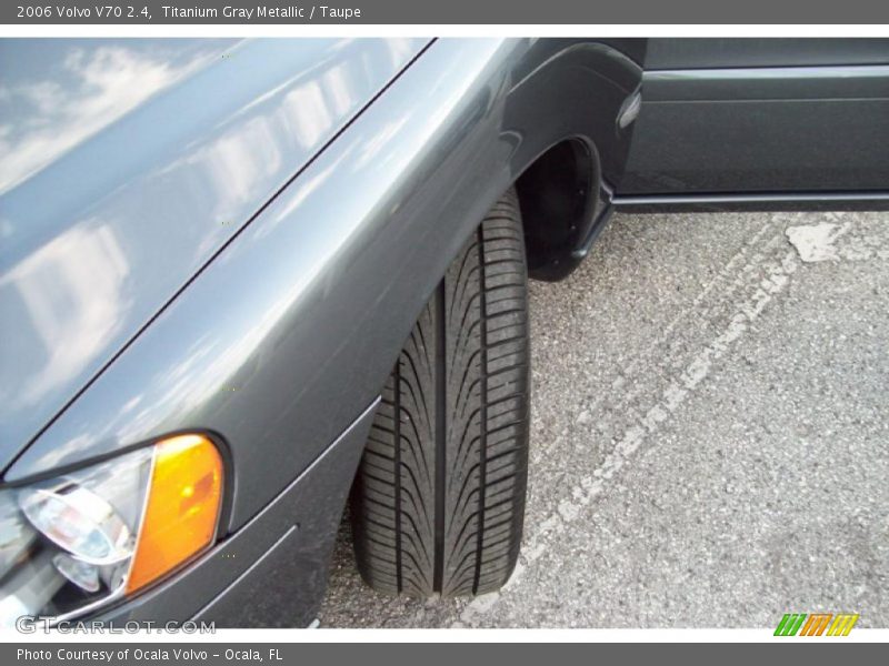 Titanium Gray Metallic / Taupe 2006 Volvo V70 2.4