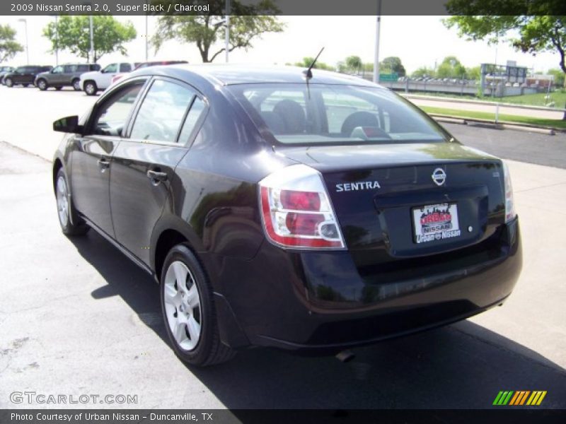 Super Black / Charcoal 2009 Nissan Sentra 2.0