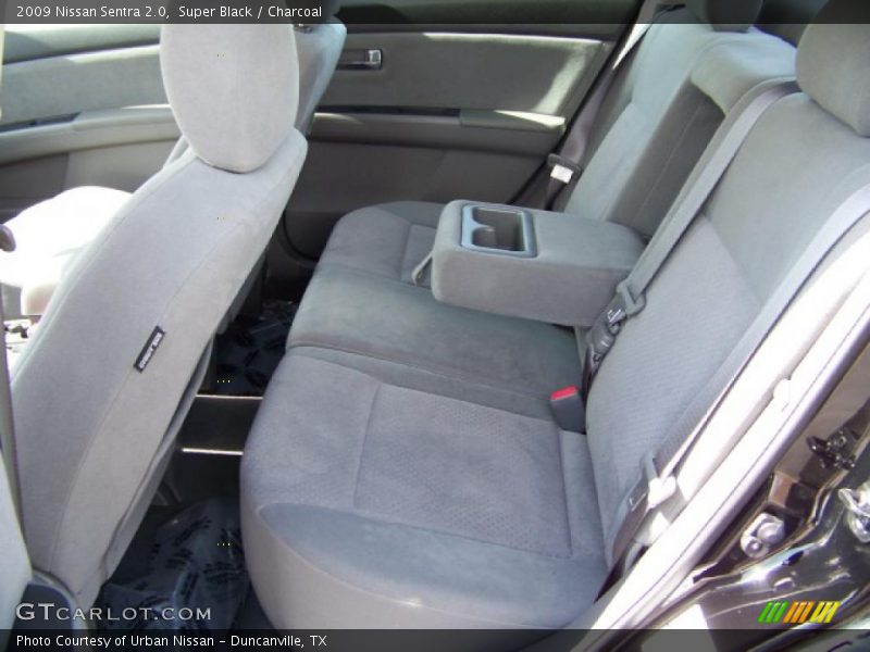 Super Black / Charcoal 2009 Nissan Sentra 2.0