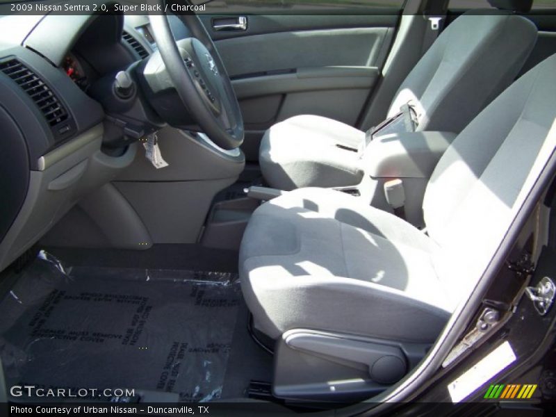 Super Black / Charcoal 2009 Nissan Sentra 2.0