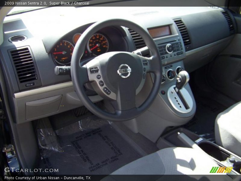 Super Black / Charcoal 2009 Nissan Sentra 2.0