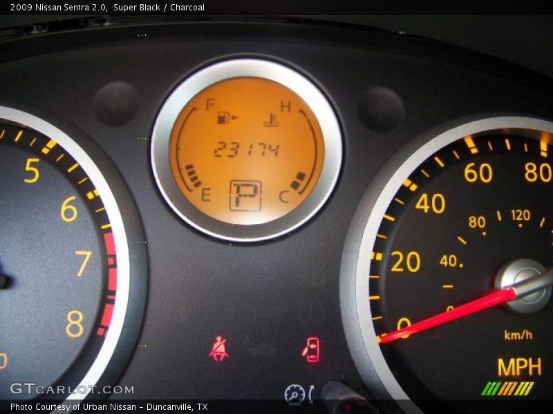Super Black / Charcoal 2009 Nissan Sentra 2.0
