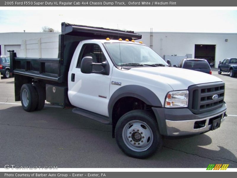 Oxford White / Medium Flint 2005 Ford F550 Super Duty XL Regular Cab 4x4 Chassis Dump Truck