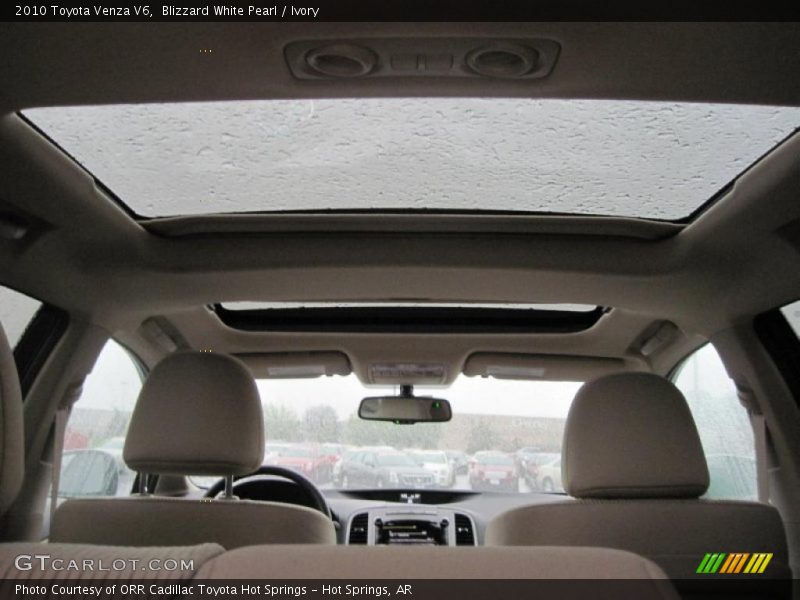 Blizzard White Pearl / Ivory 2010 Toyota Venza V6