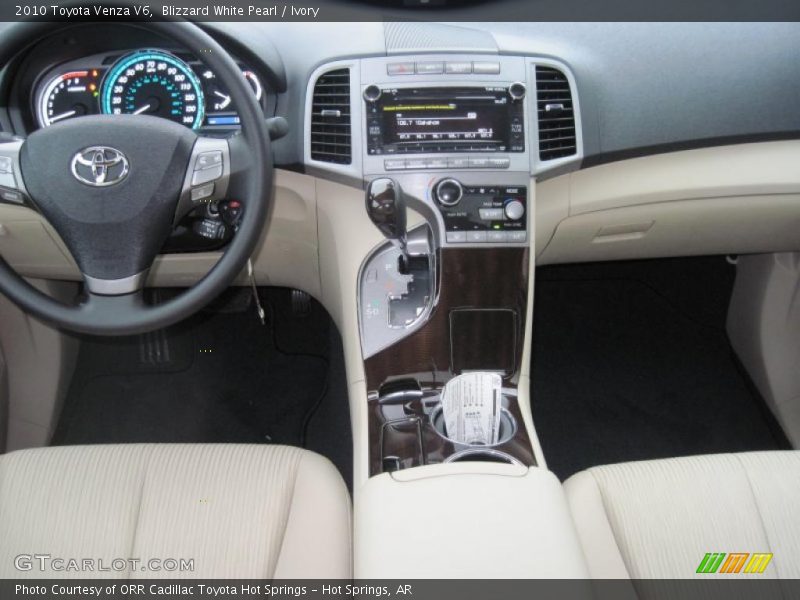 Blizzard White Pearl / Ivory 2010 Toyota Venza V6