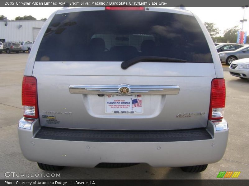 Bright Silver Metallic / Dark Slate Gray/Light Slate Gray 2009 Chrysler Aspen Limited 4x4