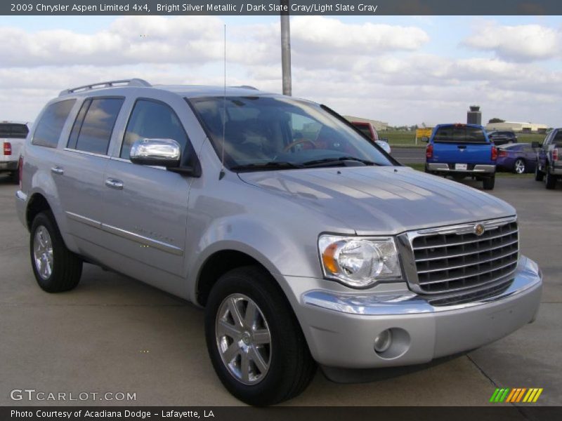 Bright Silver Metallic / Dark Slate Gray/Light Slate Gray 2009 Chrysler Aspen Limited 4x4