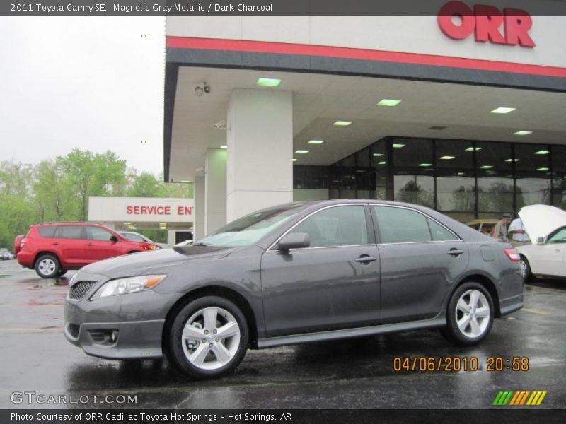 Magnetic Gray Metallic / Dark Charcoal 2011 Toyota Camry SE