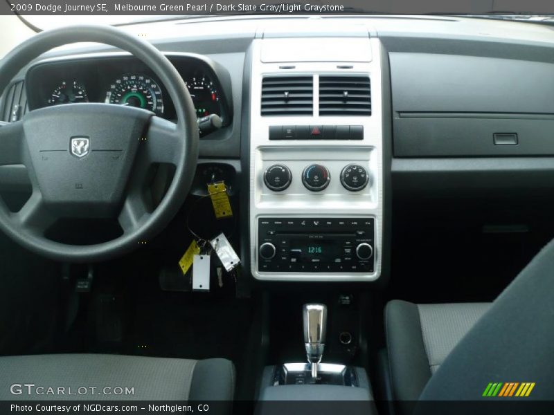 Melbourne Green Pearl / Dark Slate Gray/Light Graystone 2009 Dodge Journey SE
