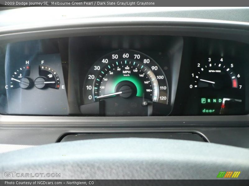 Melbourne Green Pearl / Dark Slate Gray/Light Graystone 2009 Dodge Journey SE