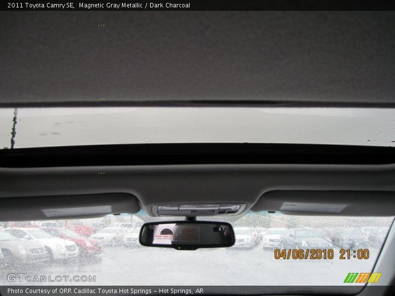 Magnetic Gray Metallic / Dark Charcoal 2011 Toyota Camry SE
