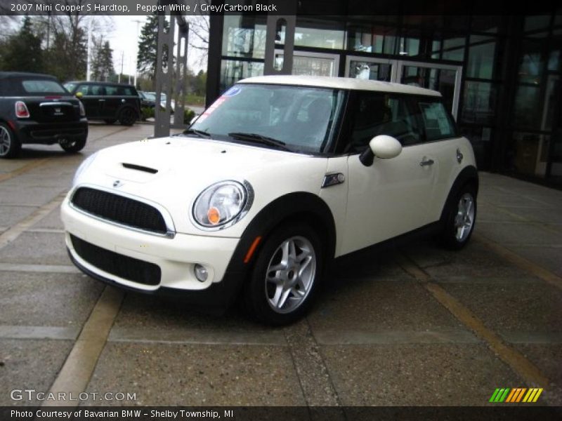 Pepper White / Grey/Carbon Black 2007 Mini Cooper S Hardtop