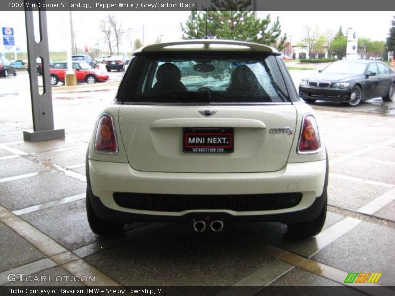Pepper White / Grey/Carbon Black 2007 Mini Cooper S Hardtop
