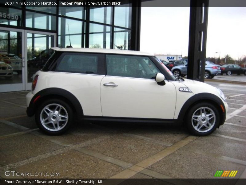 Pepper White / Grey/Carbon Black 2007 Mini Cooper S Hardtop