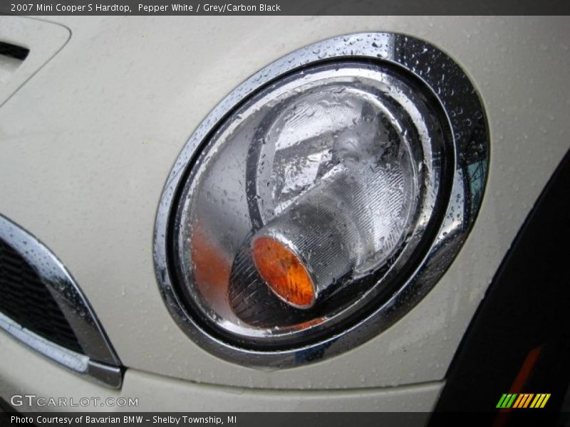 Pepper White / Grey/Carbon Black 2007 Mini Cooper S Hardtop