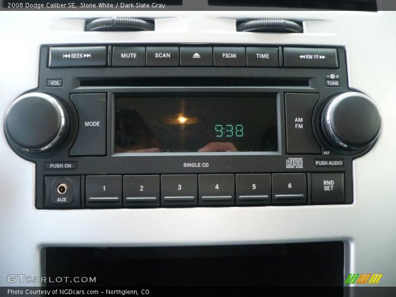 Stone White / Dark Slate Gray 2008 Dodge Caliber SE