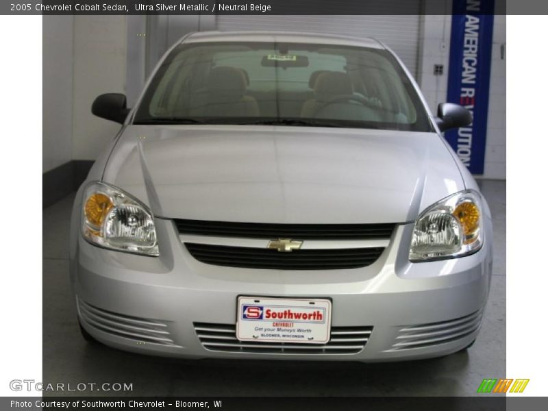 Ultra Silver Metallic / Neutral Beige 2005 Chevrolet Cobalt Sedan
