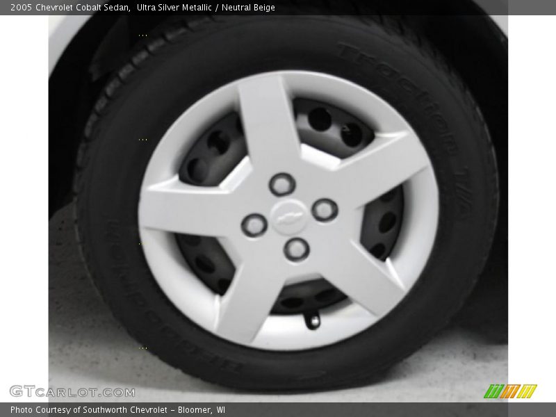 Ultra Silver Metallic / Neutral Beige 2005 Chevrolet Cobalt Sedan