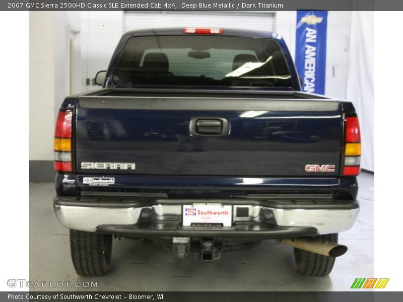 Deep Blue Metallic / Dark Titanium 2007 GMC Sierra 2500HD Classic SLE Extended Cab 4x4