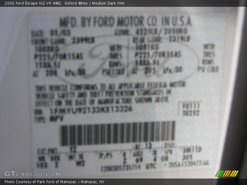 Oxford White / Medium Dark Flint 2003 Ford Escape XLS V6 4WD