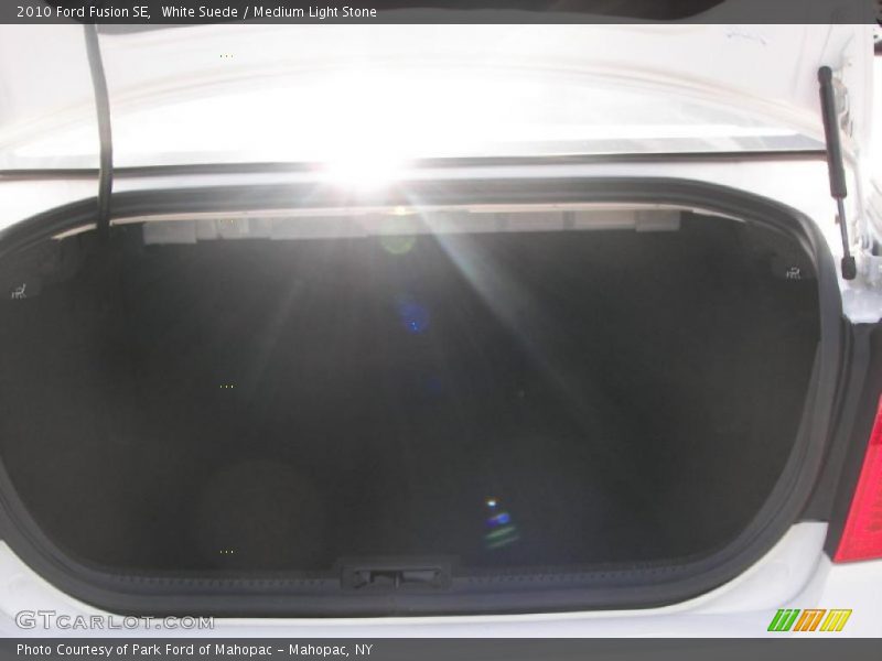 White Suede / Medium Light Stone 2010 Ford Fusion SE