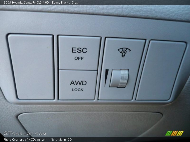 Ebony Black / Gray 2009 Hyundai Santa Fe GLS 4WD