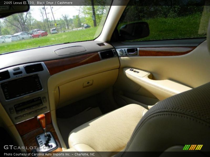 Black Onyx / Cashmere 2005 Lexus ES 330