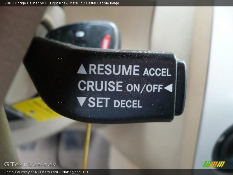 Light Khaki Metallic / Pastel Pebble Beige 2008 Dodge Caliber SXT