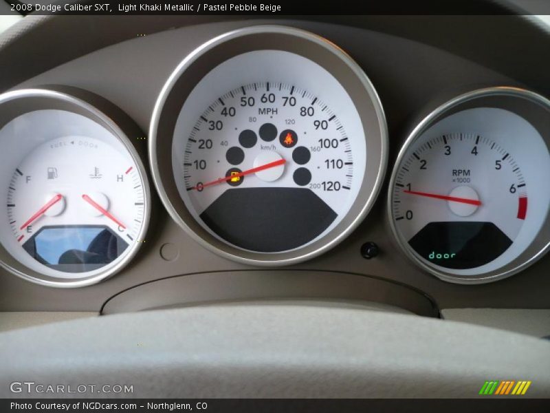 Light Khaki Metallic / Pastel Pebble Beige 2008 Dodge Caliber SXT