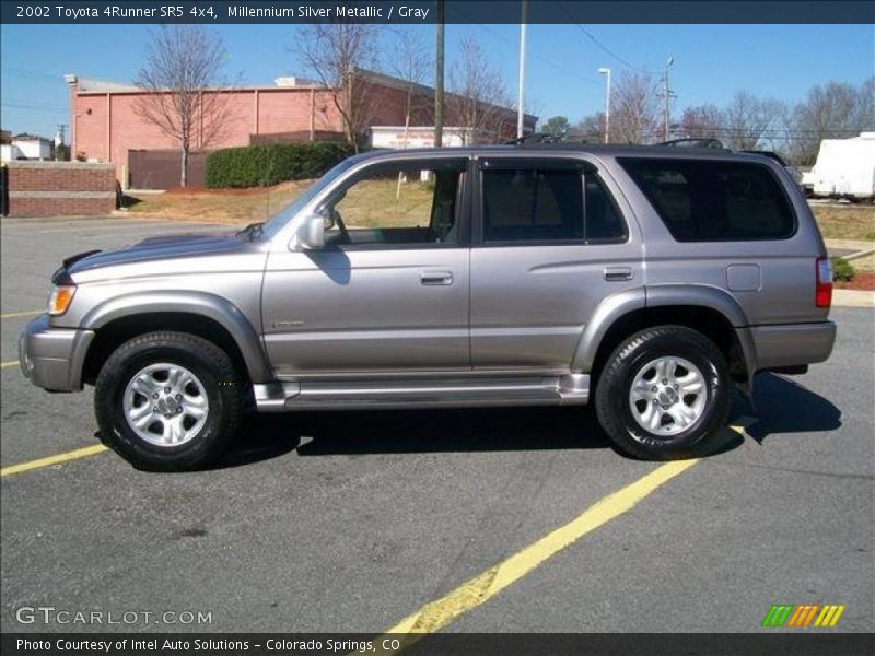 Millennium Silver Metallic / Gray 2002 Toyota 4Runner SR5 4x4