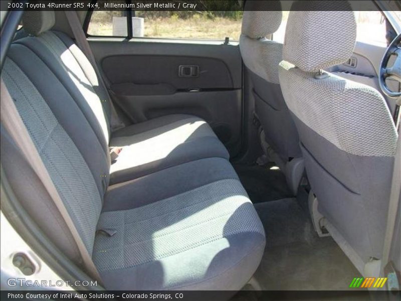 Millennium Silver Metallic / Gray 2002 Toyota 4Runner SR5 4x4