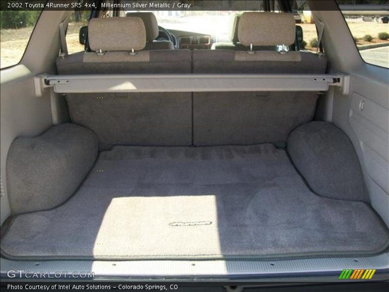 Millennium Silver Metallic / Gray 2002 Toyota 4Runner SR5 4x4