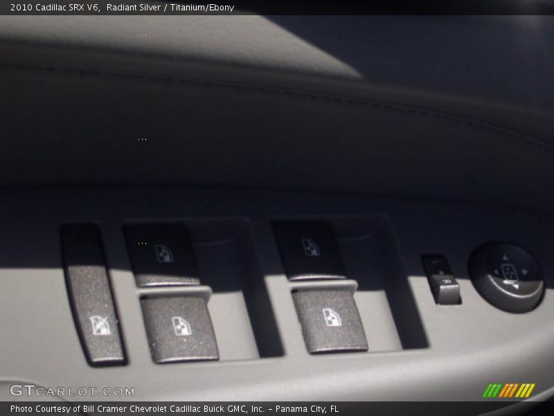 Radiant Silver / Titanium/Ebony 2010 Cadillac SRX V6