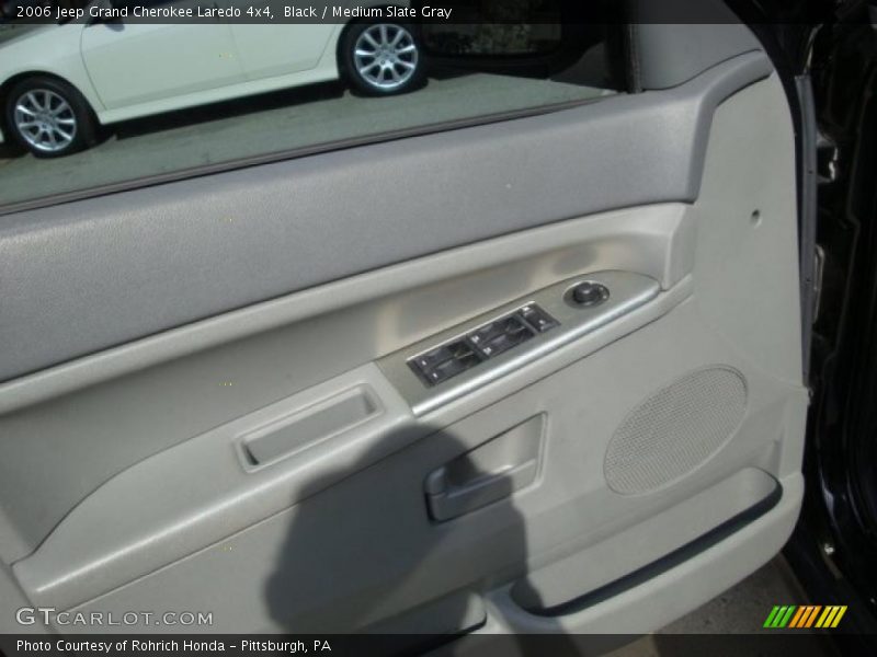 Black / Medium Slate Gray 2006 Jeep Grand Cherokee Laredo 4x4