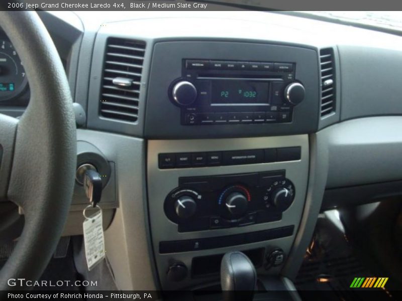 Black / Medium Slate Gray 2006 Jeep Grand Cherokee Laredo 4x4