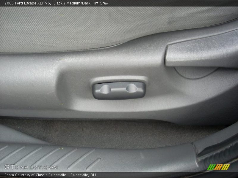 Black / Medium/Dark Flint Grey 2005 Ford Escape XLT V6