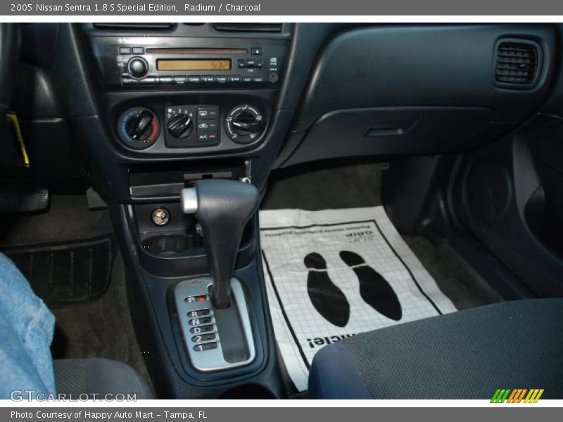 Radium / Charcoal 2005 Nissan Sentra 1.8 S Special Edition