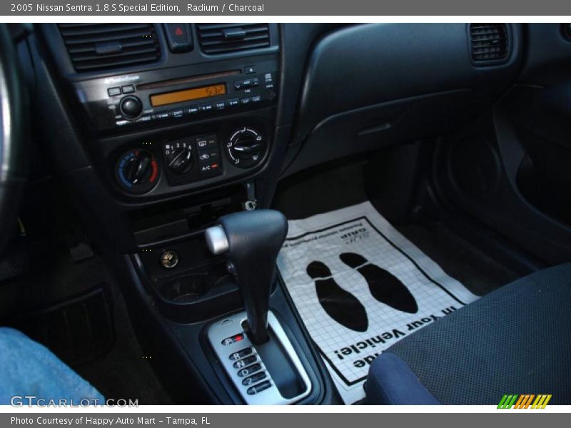 Radium / Charcoal 2005 Nissan Sentra 1.8 S Special Edition