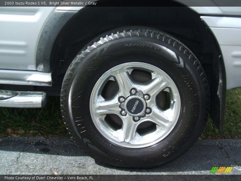 Bright Silver Metallic / Gray 2003 Isuzu Rodeo S V6
