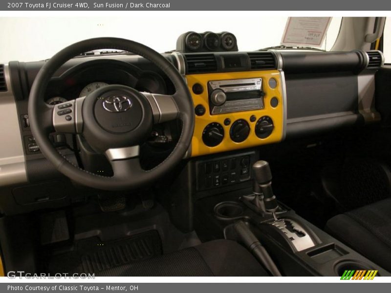 Sun Fusion / Dark Charcoal 2007 Toyota FJ Cruiser 4WD
