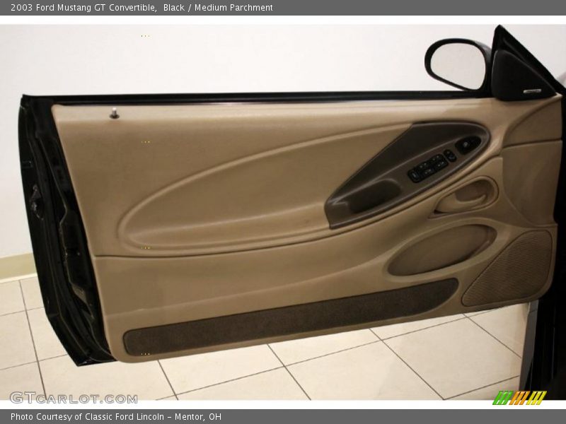 Black / Medium Parchment 2003 Ford Mustang GT Convertible